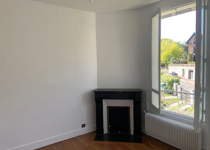 Petite Maison アパート *